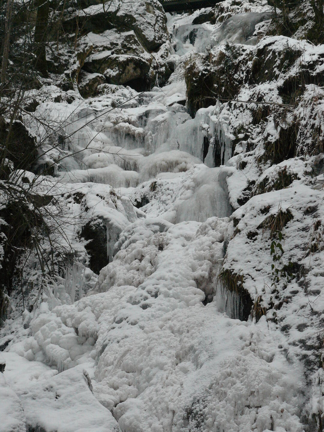 Eisfall an der größten Kaskade der Gertelbachschlucht