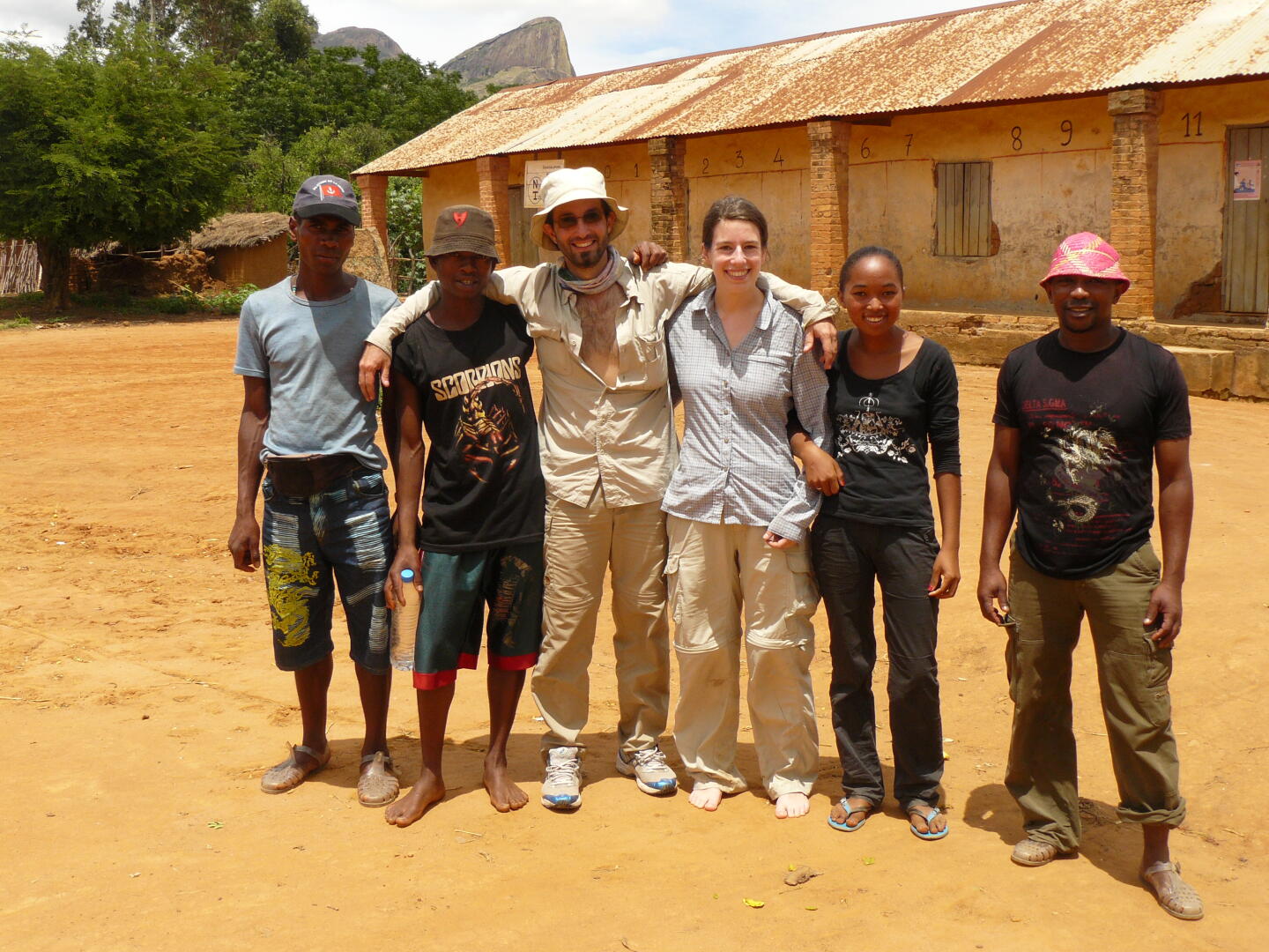 Endlich am Ziel. Von links: Fahd, Raoul, Frank, Ute, Lul, Adrien