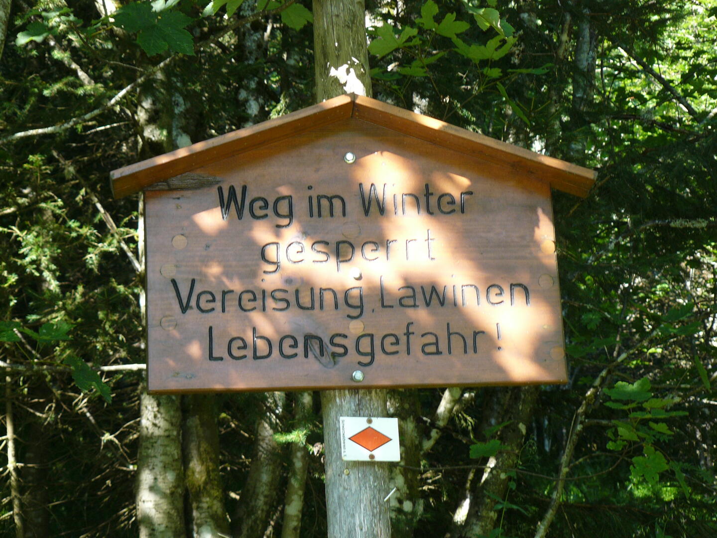 Soviel zu der Frage, ob man das wohl auch mit Schneeschuhen gehen kann.