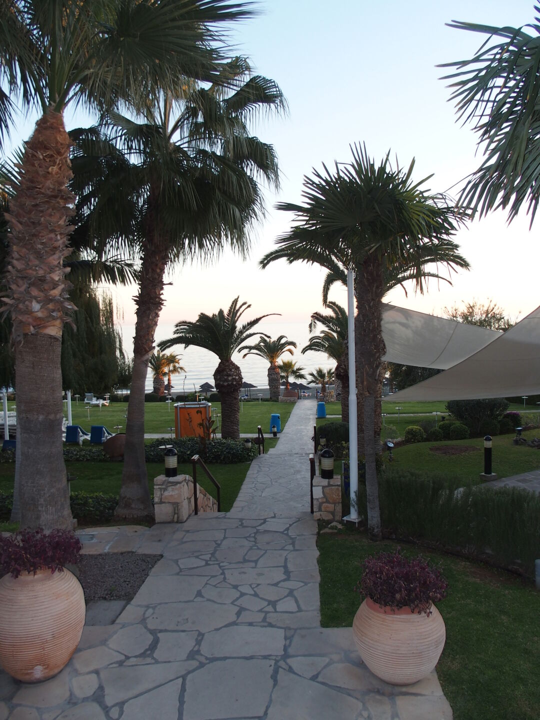 So it might be a good idea to walk down to the beach right in front of the hotel instead...