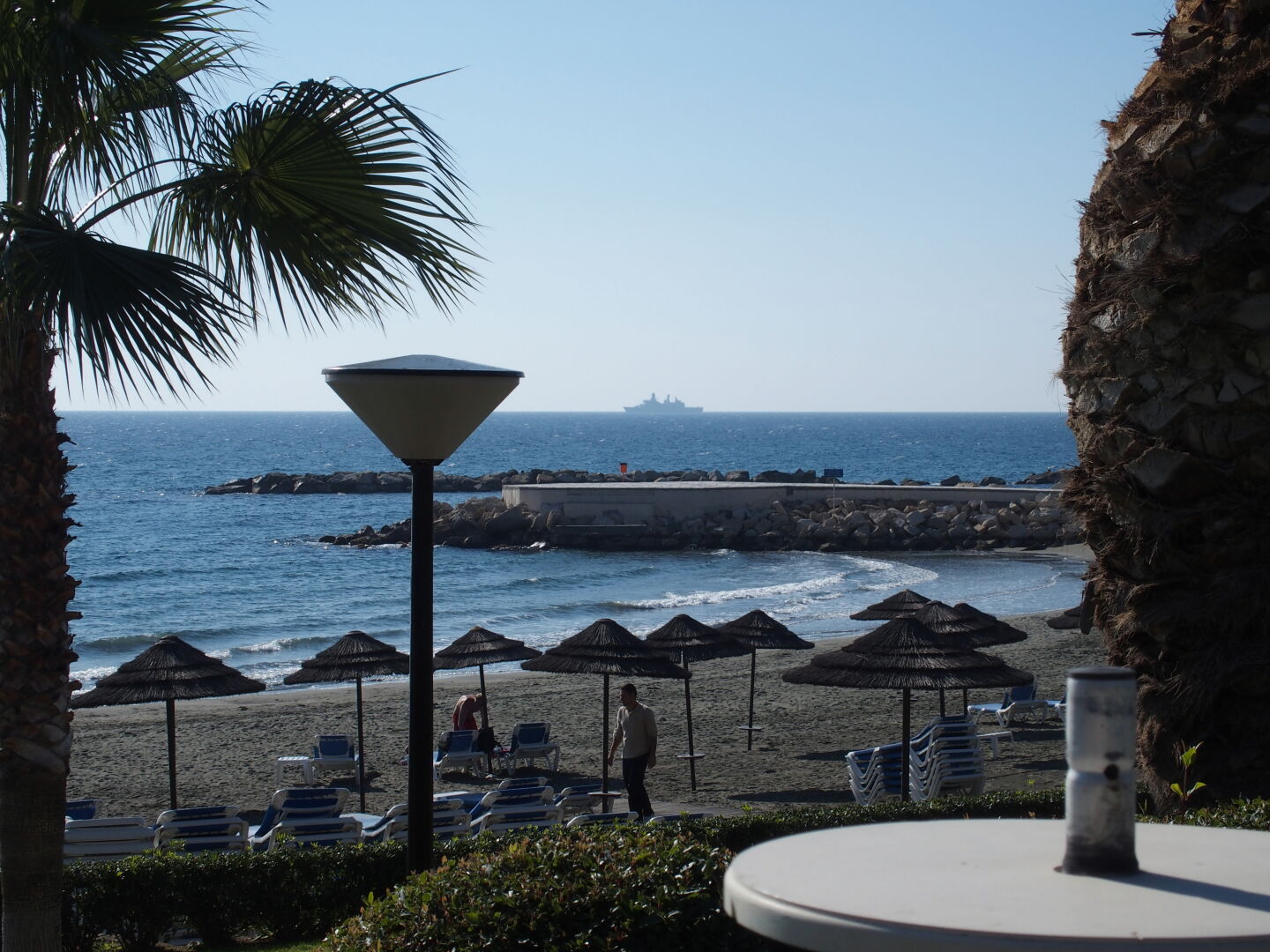 From there, you have an excellent view of the warships cruising in front of the coast.