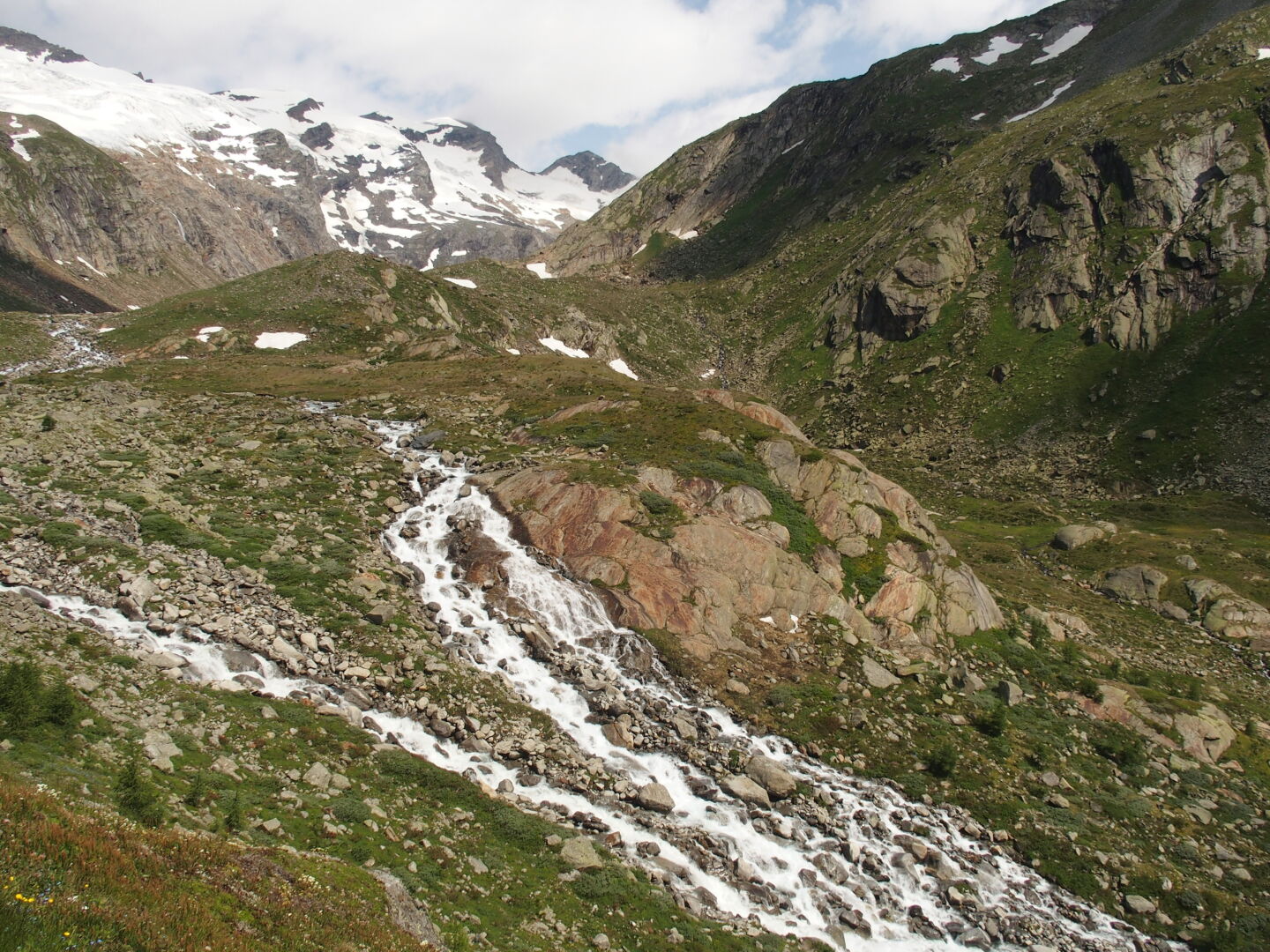 Oberhalb der Essener und Rostocker Hütte.