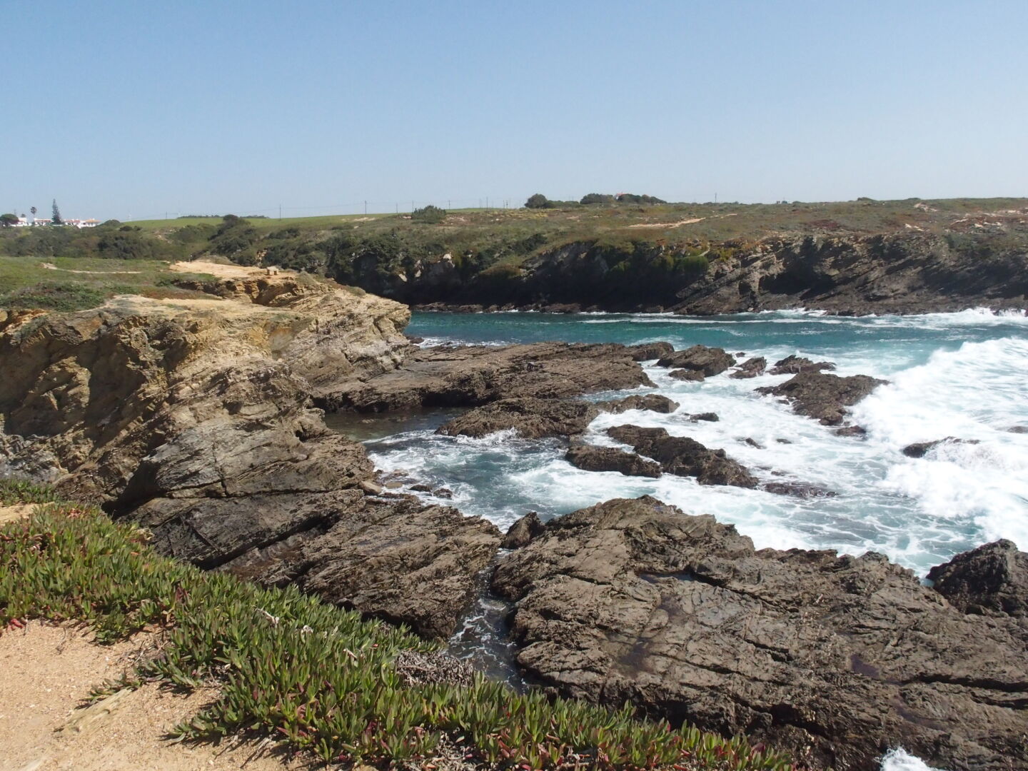 Klippen bei Porto Covo.