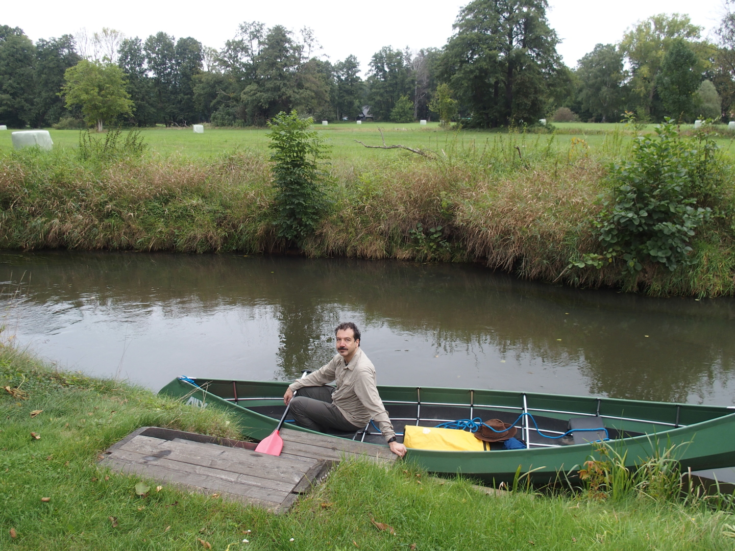 Die Pension Bier liegt direkt am Burg-Lübbener Kanal.
