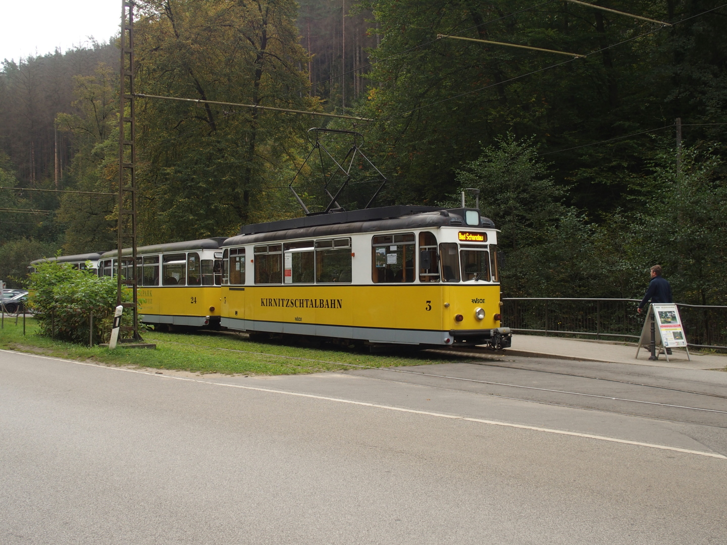 Die Kirnitzschtalbahn. Das Restaurant an der Endhaltestelle hat noch echten DDR-Charme.