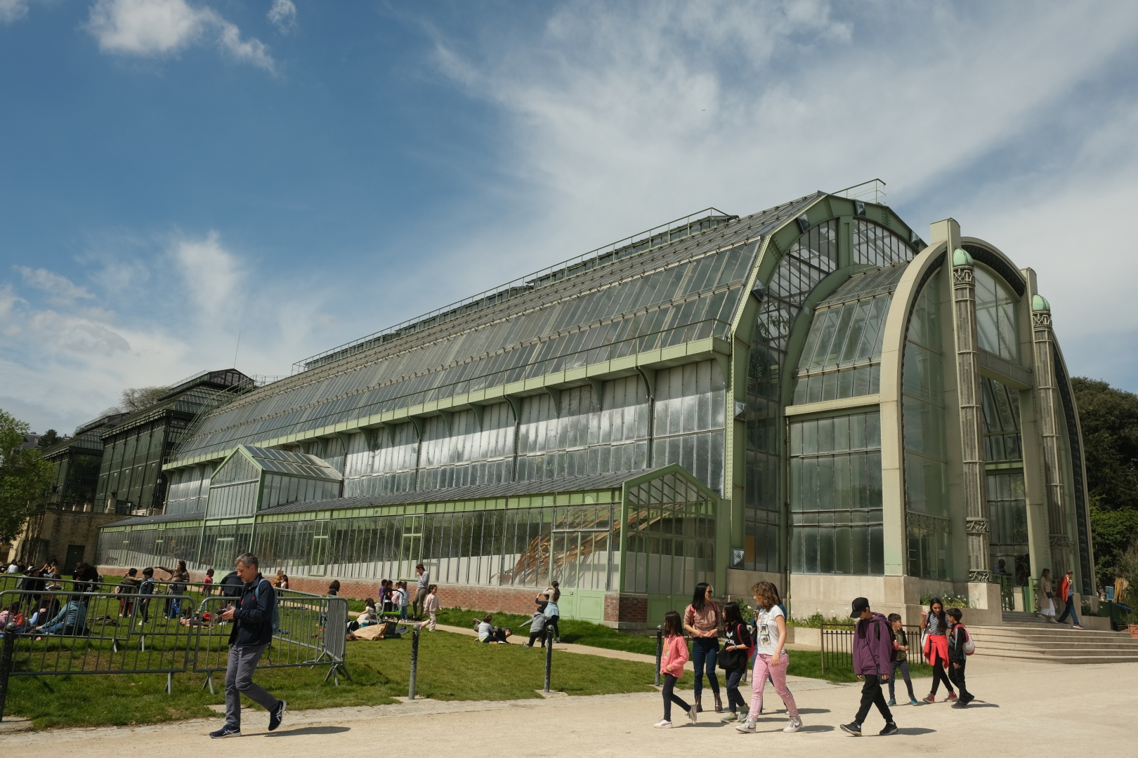 Die Gewächshäuser im botanischen Garten von Paris.