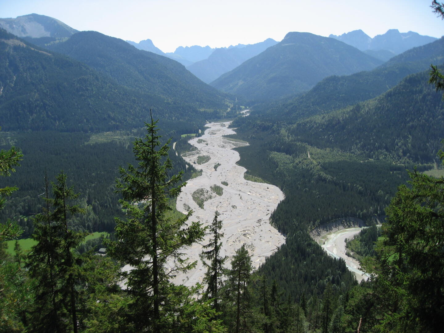 Das Risstal - hier fließt im Sommer kein Wasser.