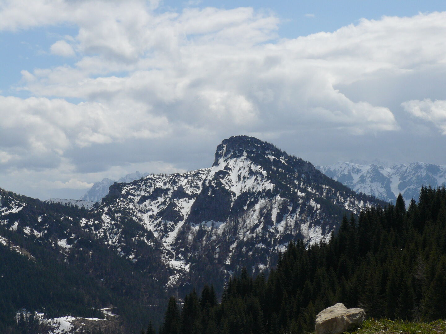 Ein Berg in der Ferne